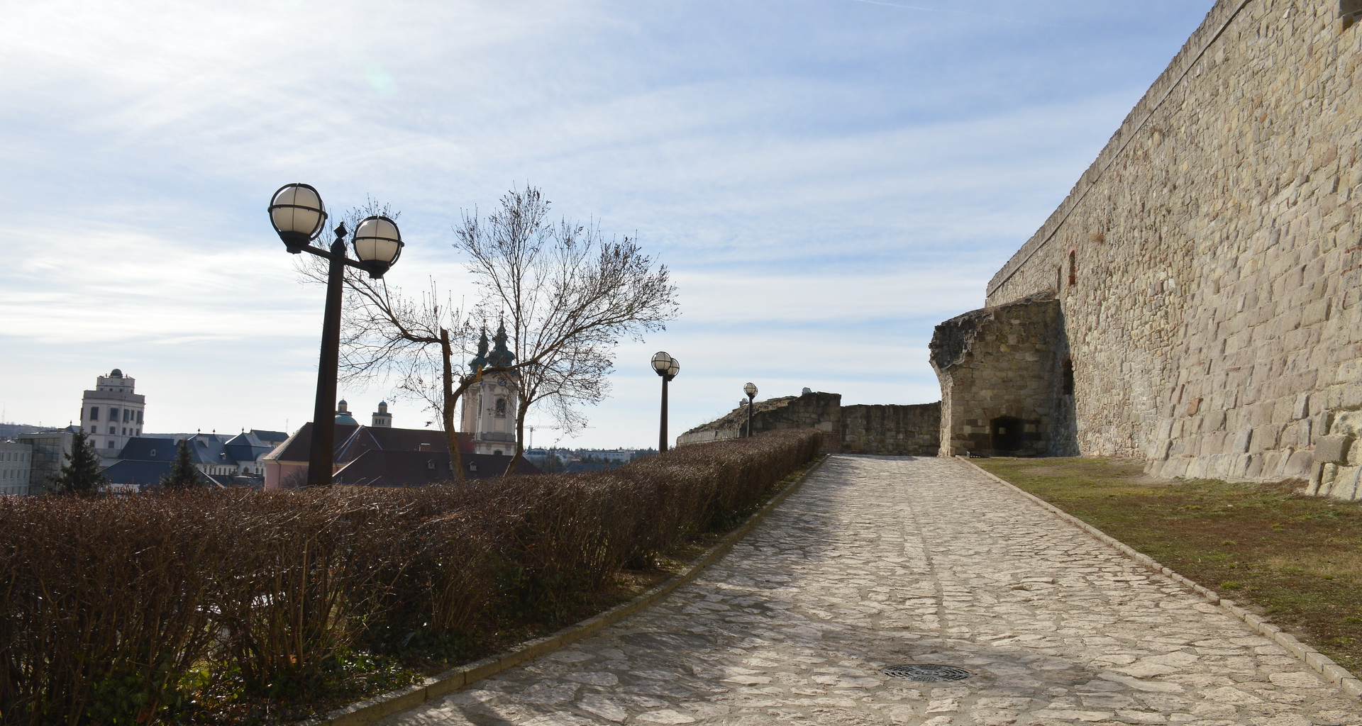 EGRI VÁR - GINOP FEJLESZTÉS